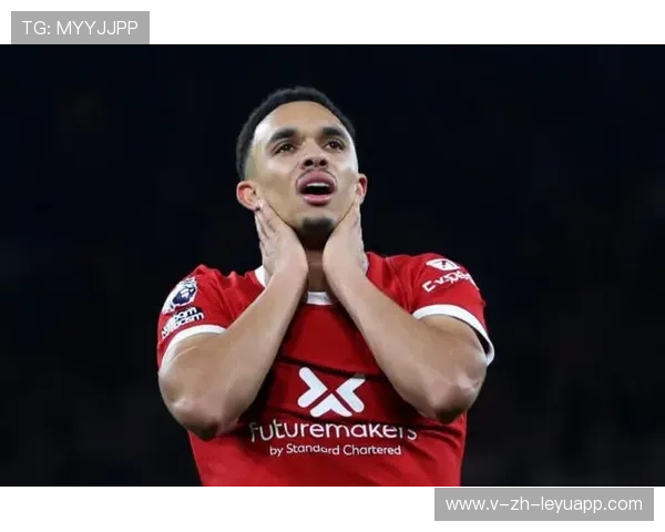 利物浦阿诺德任意球贴横梁下坠入网:足球场上的神奇瞬间 利物浦阿诺德任意球贴横梁下坠入网:足球场上的神奇瞬间